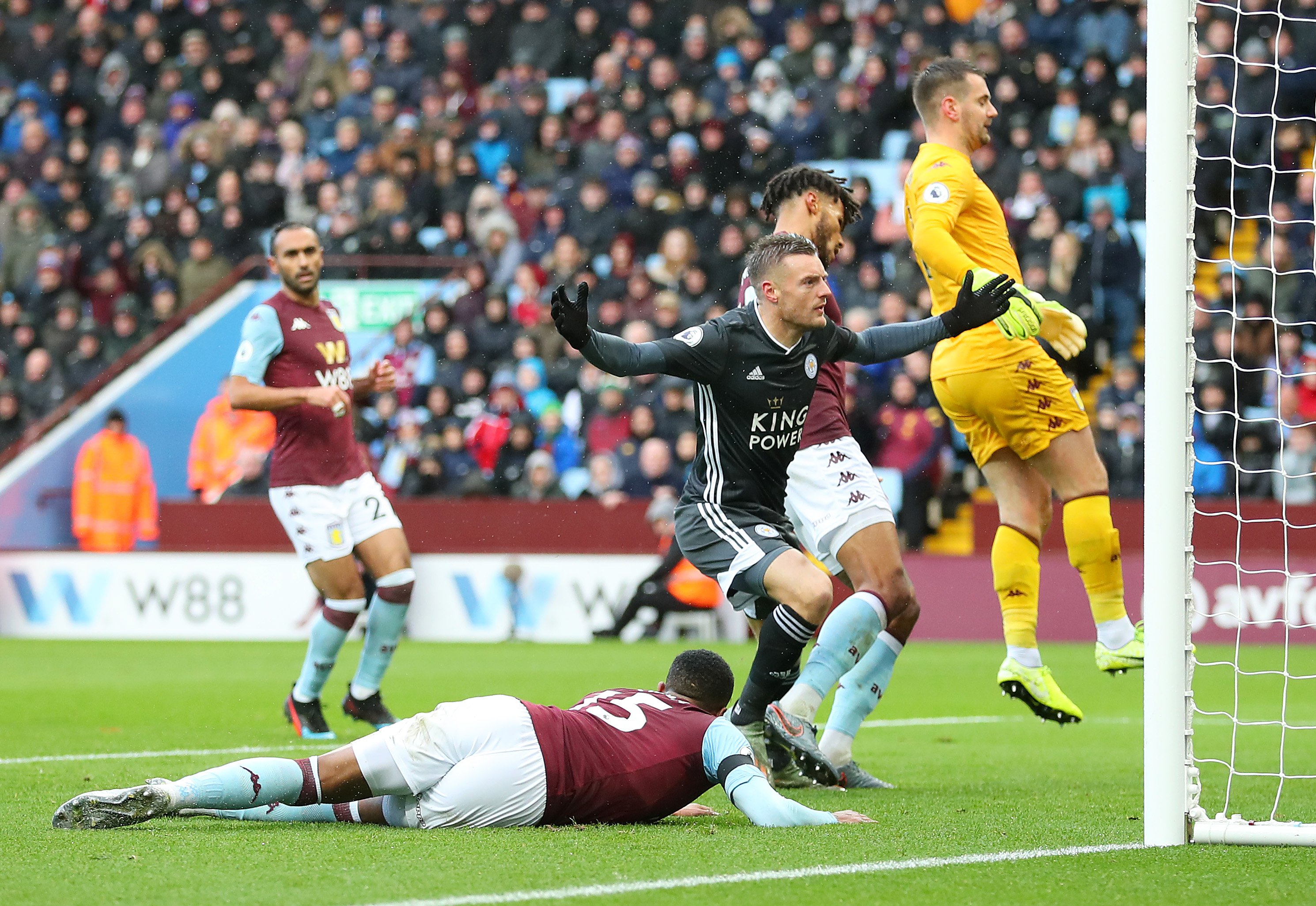 在了他的面 在了他的面